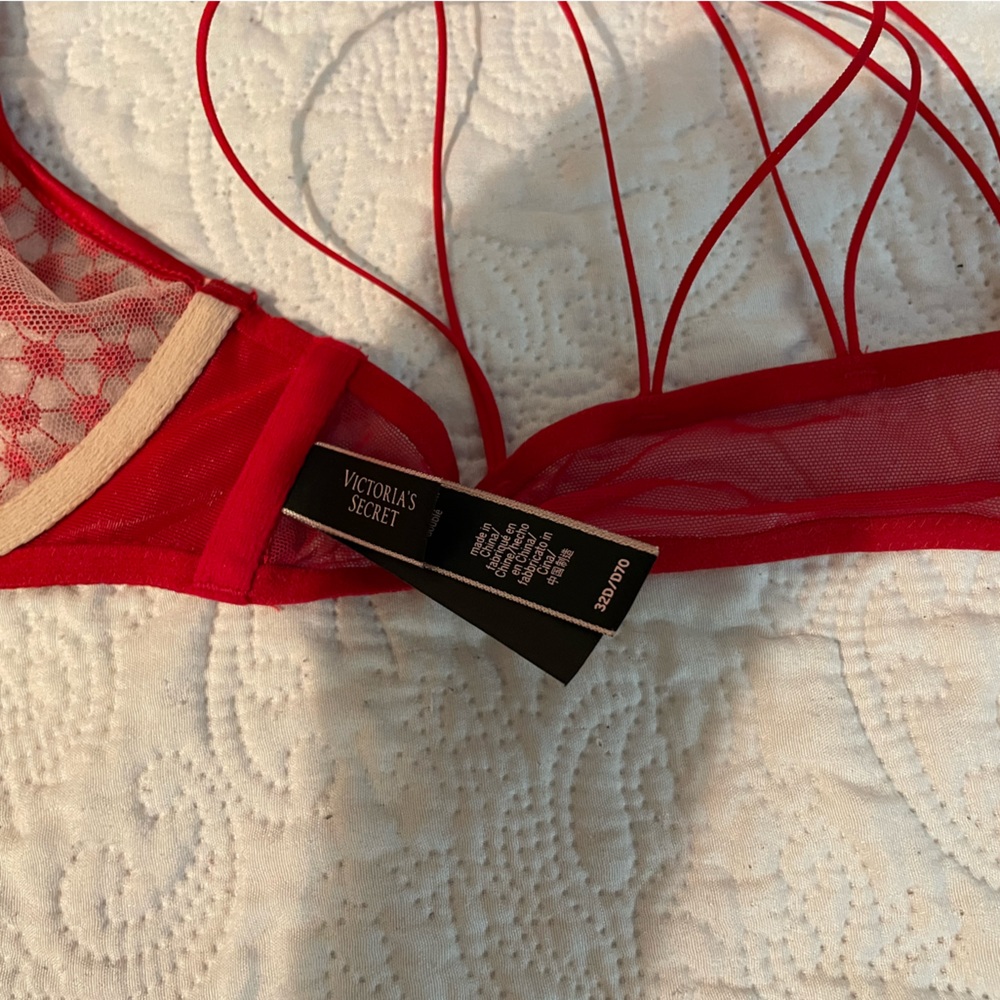 NWOT VS - Picture 2 of 2